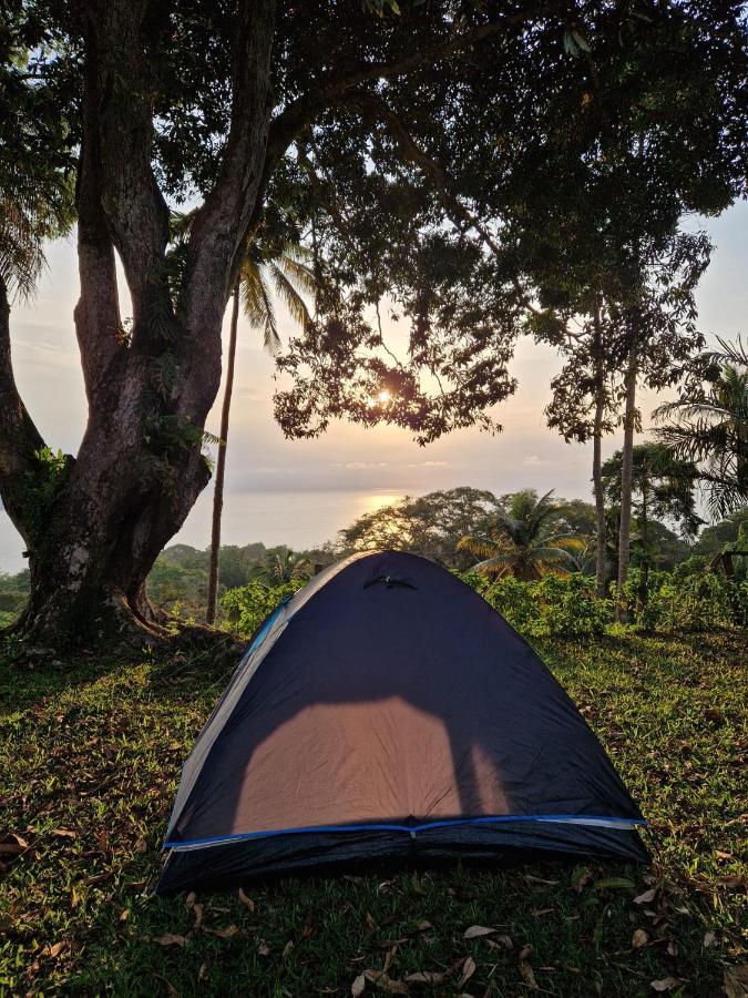 World'S View Wild Camping Salaszoi, Principe Island Santo António Kültér fotó
